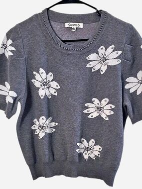 Nannette Gray Short-Sleeve Crewneck Sweater with White Sequin Floral Appliques